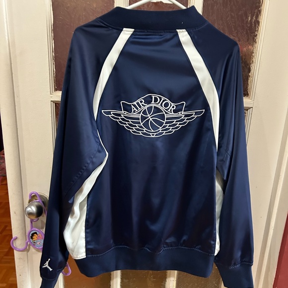 Air Dior - Picture 1 of 2